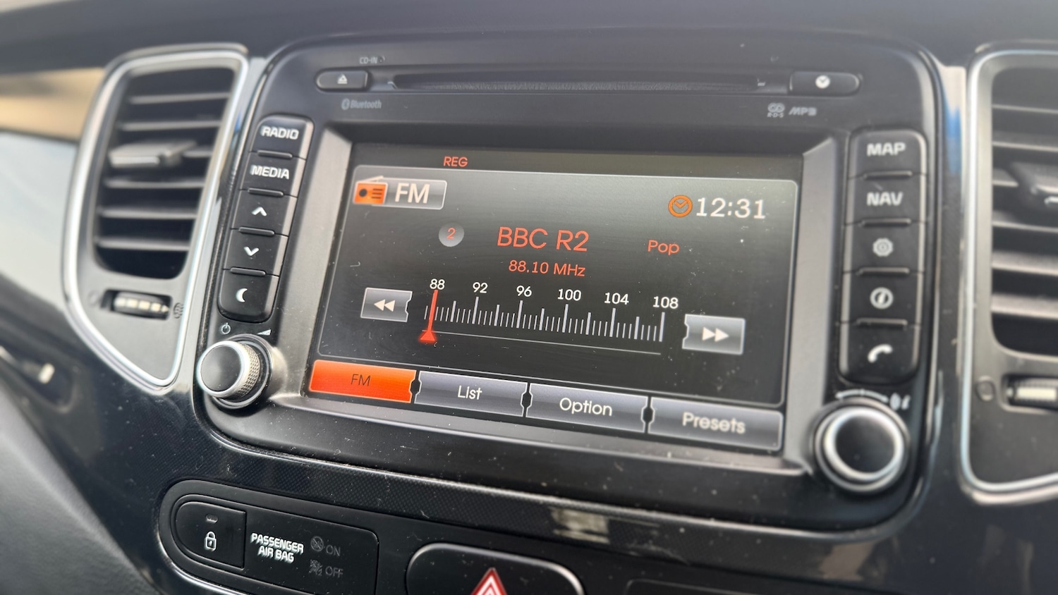 Used Kia Carens 2014 for sale - 77984136: Photo 22