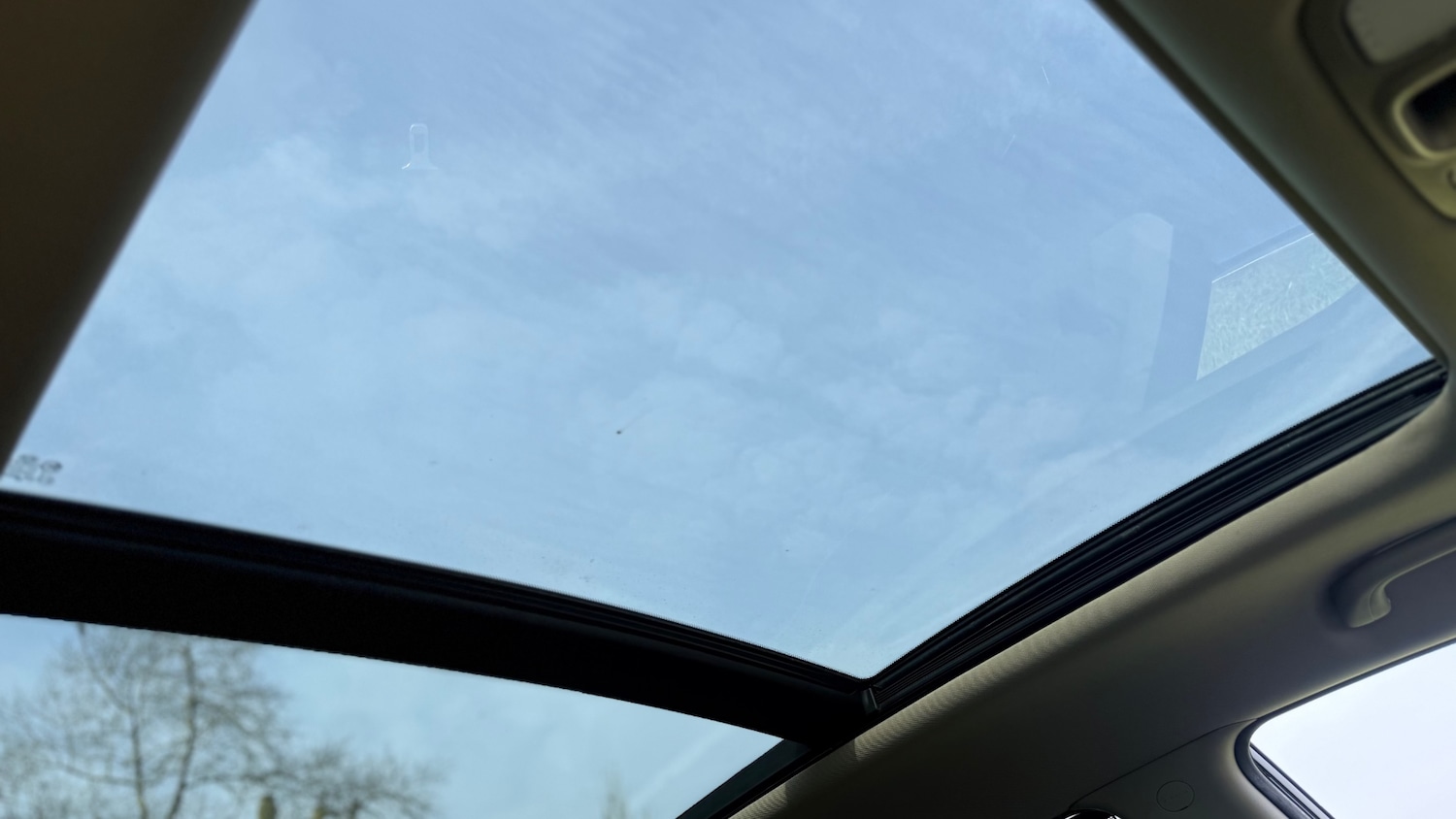 Used Kia Carens 2014 for sale - 77984136: Photo 25