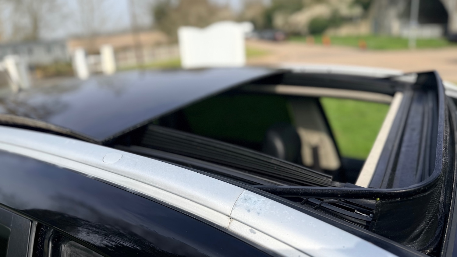 Used Kia Carens 2014 for sale - 77984136: Photo 26