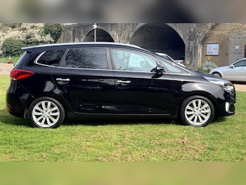 Used Kia Carens 2014 for sale - 77984136: Photo