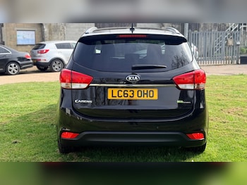 Used Kia Carens 2014 for sale - 77984136: Photo