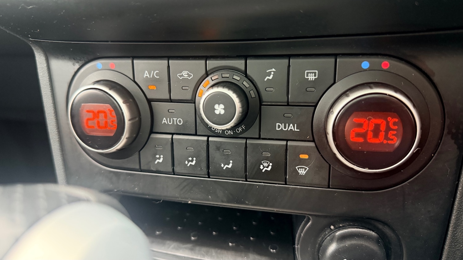 Used Nissan Qashqai+2 2011 for sale - 77778205: Photo 25