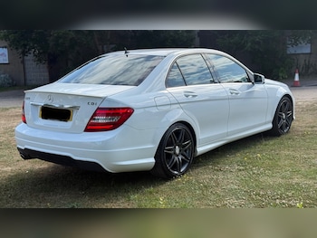 Used Mercedes-Benz C-Class 2012 for sale - 75249473: Photo