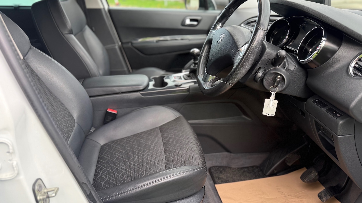 Used Peugeot 3008 2015 for sale - 76330294: Photo 10