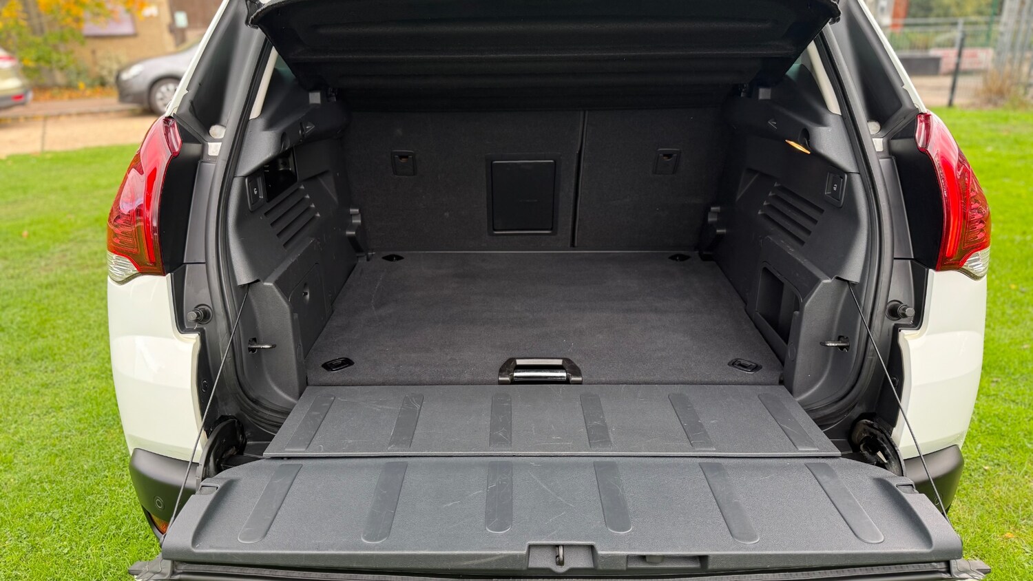 Used Peugeot 3008 2015 for sale - 76330294: Photo 12