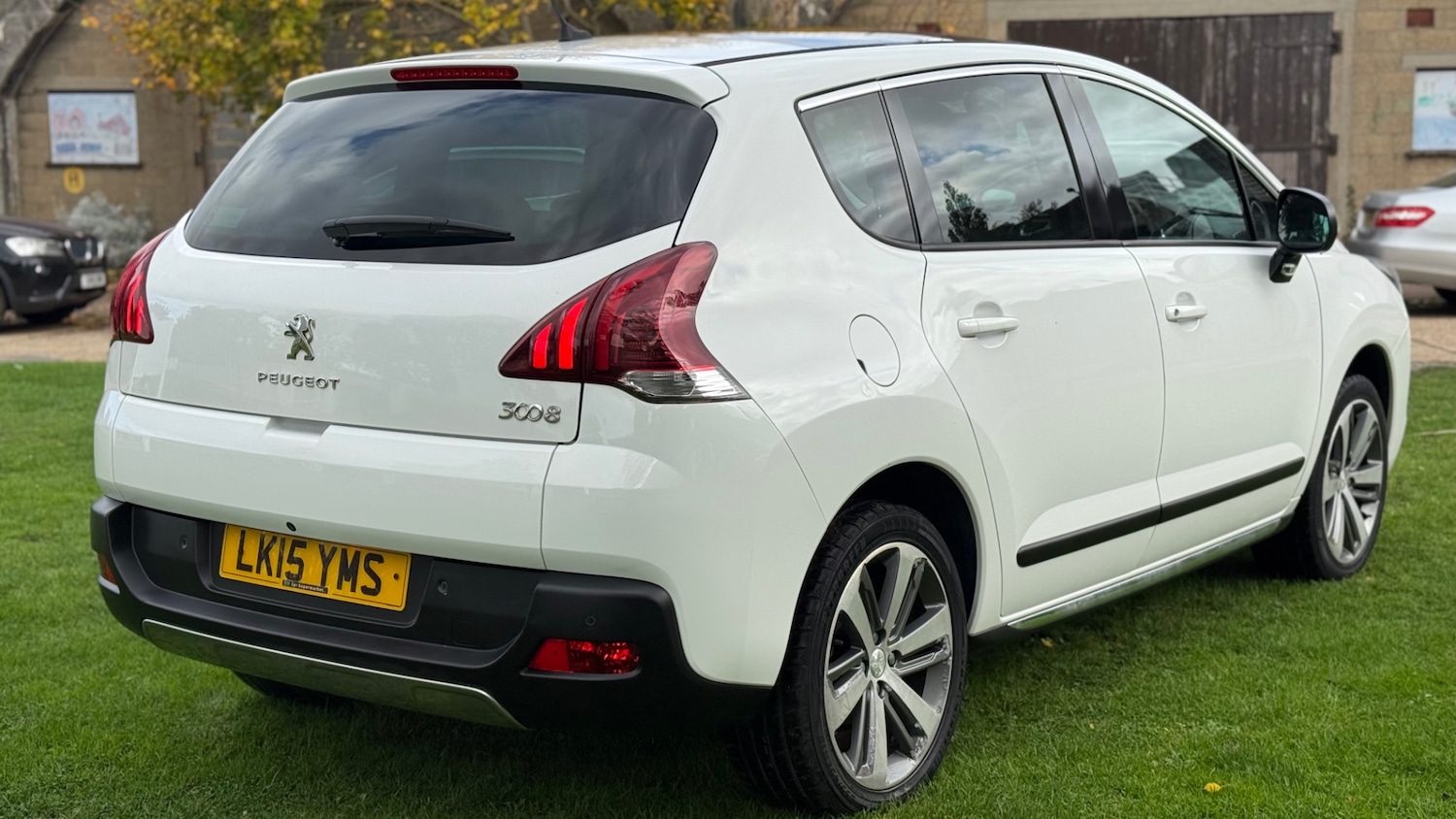 Used Peugeot 3008 2015 for sale - 76330294: Photo 3