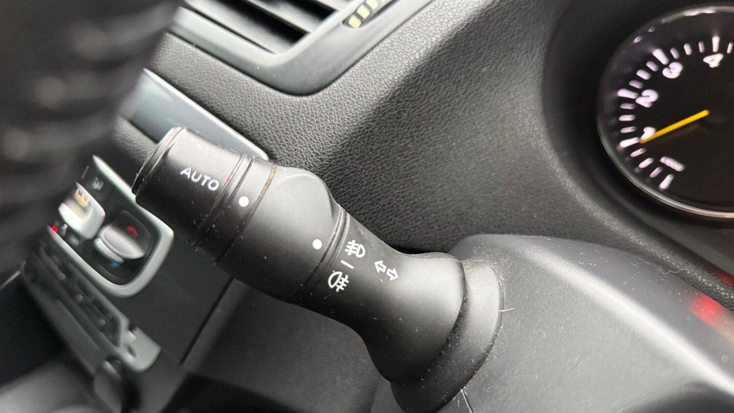 Used Renault Megane 2014 for sale - 76285978: Photo 20