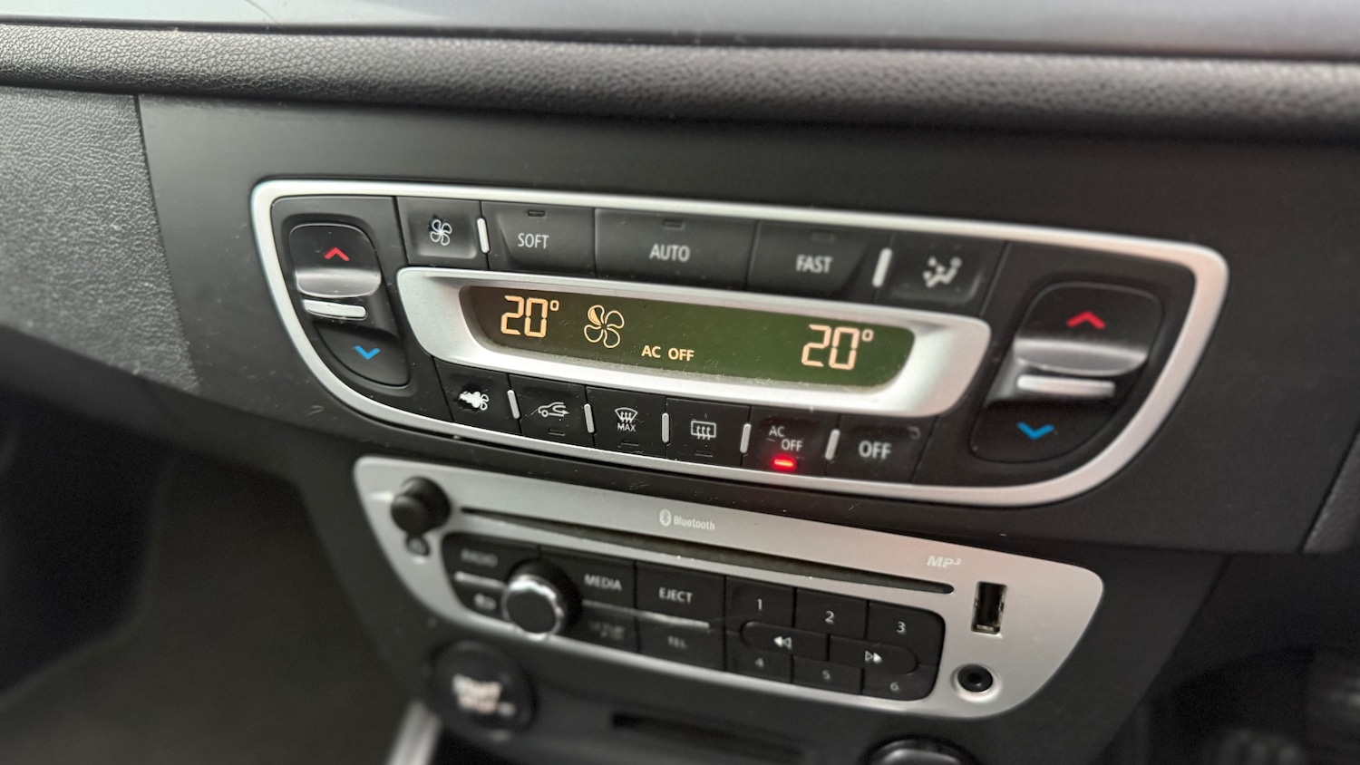 Used Renault Megane 2014 for sale - 76285978: Photo 23