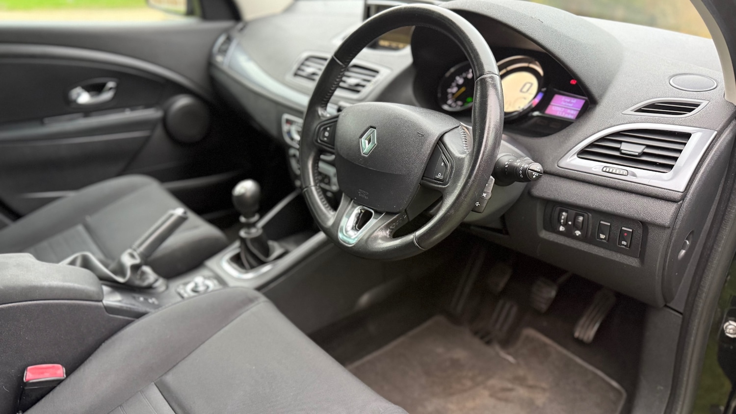 Used Renault Megane 2014 for sale - 76285978: Photo 9