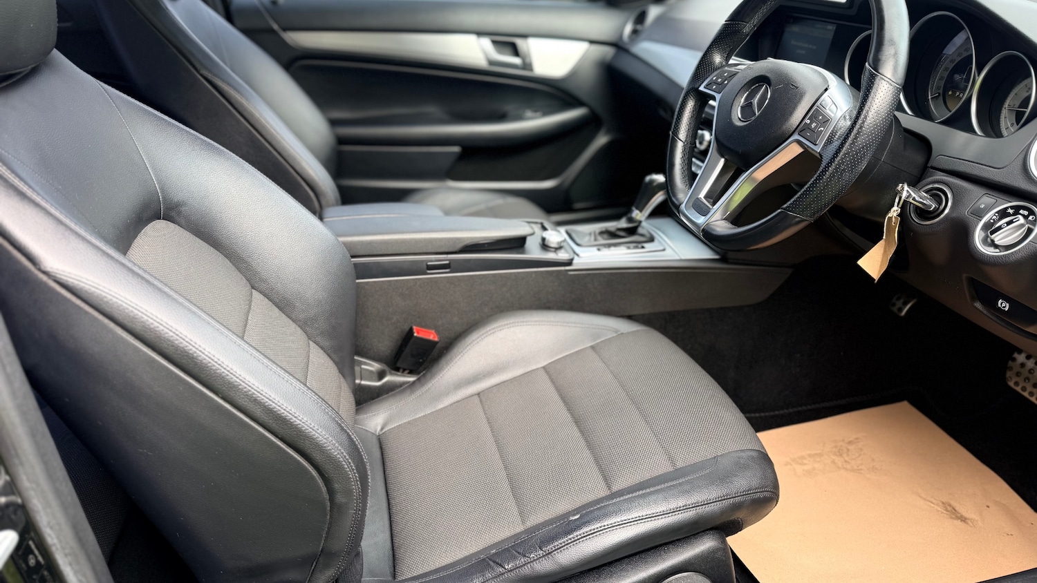 Used Mercedes-Benz C Class 2011 for sale - 77845412: Photo 10