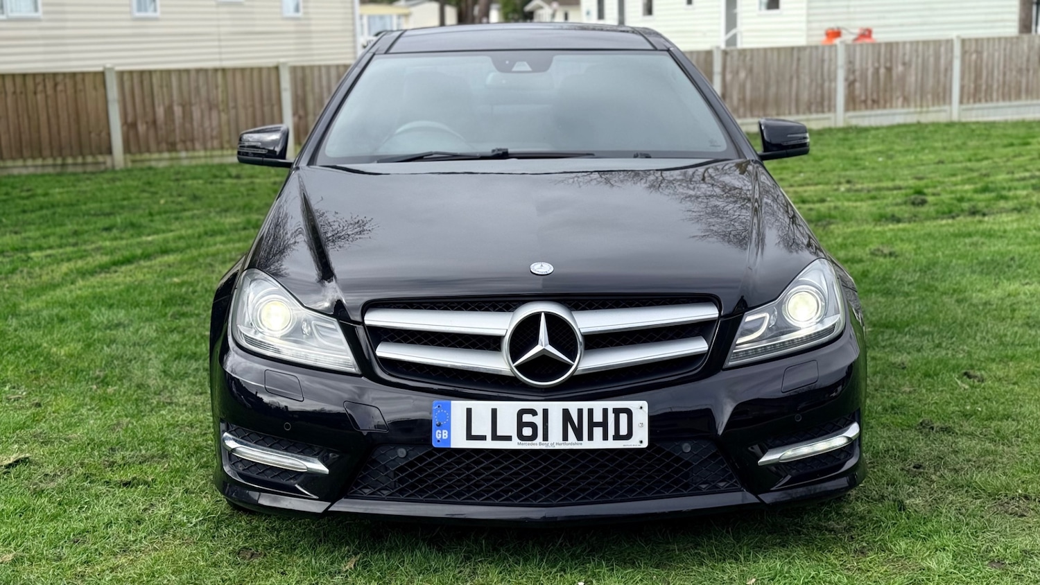 Used Mercedes-Benz C Class 2011 for sale - 77845412: Photo 8