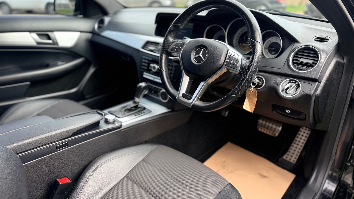 Used Mercedes-Benz C Class 2011 for sale - 77845412: Photo 9