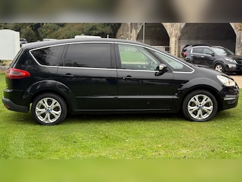 Used Ford S-Max 2010 for sale - 76194567: Photo 2
