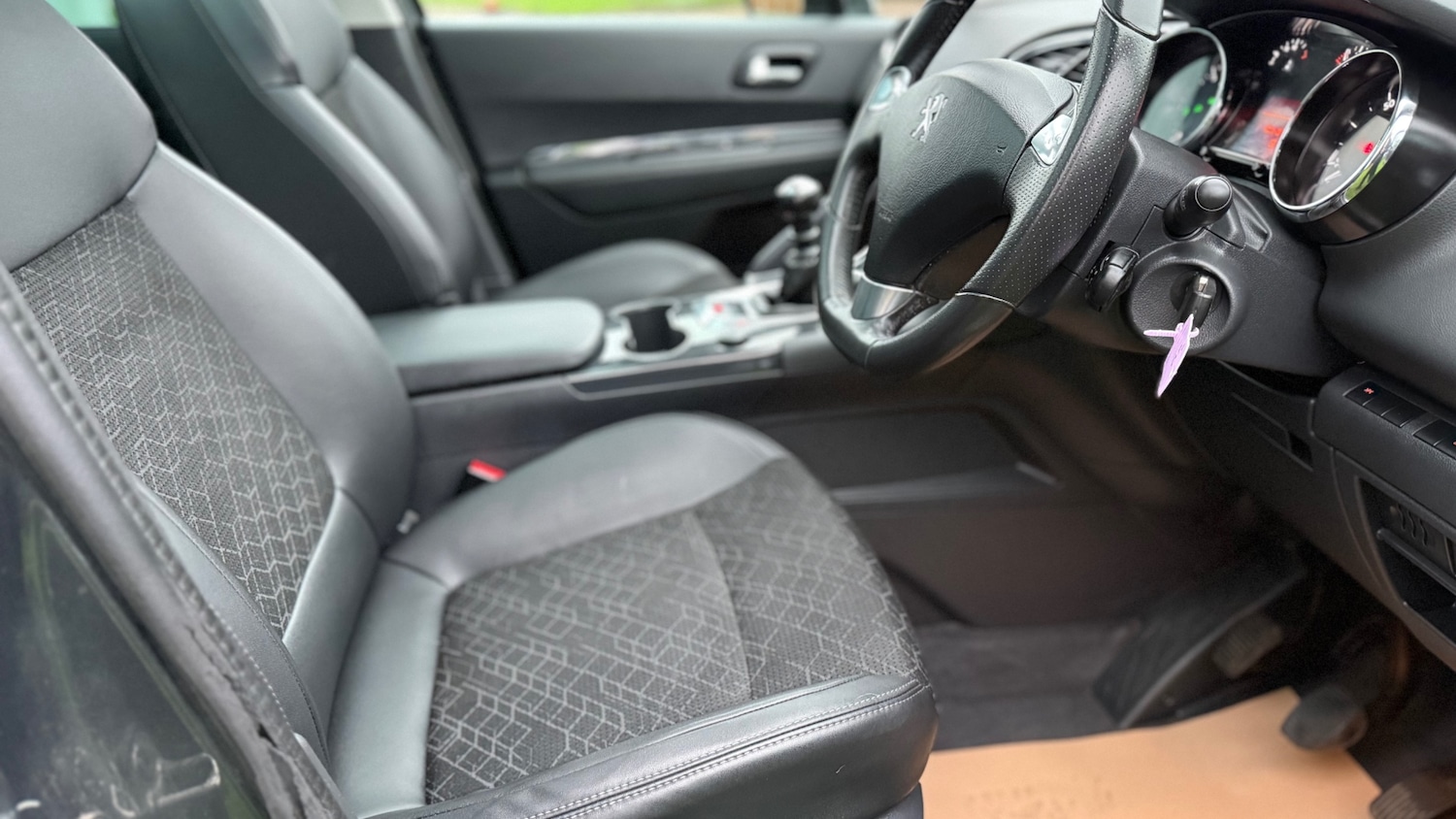 Used Peugeot 3008 2015 for sale - 77114096: Photo 10