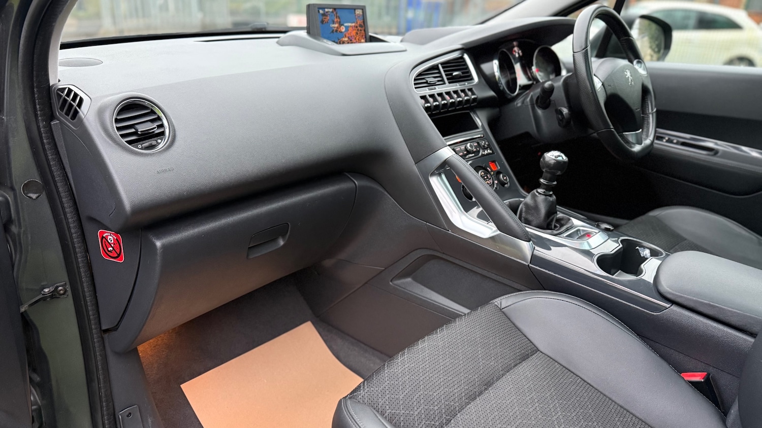 Used Peugeot 3008 2015 for sale - 77114096: Photo 15