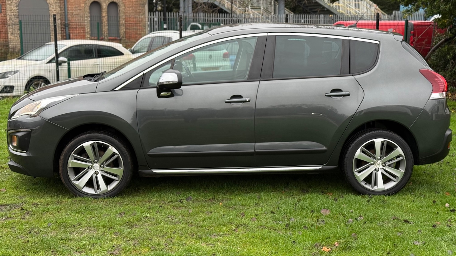 Used Peugeot 3008 2015 for sale - 77114096: Photo 6