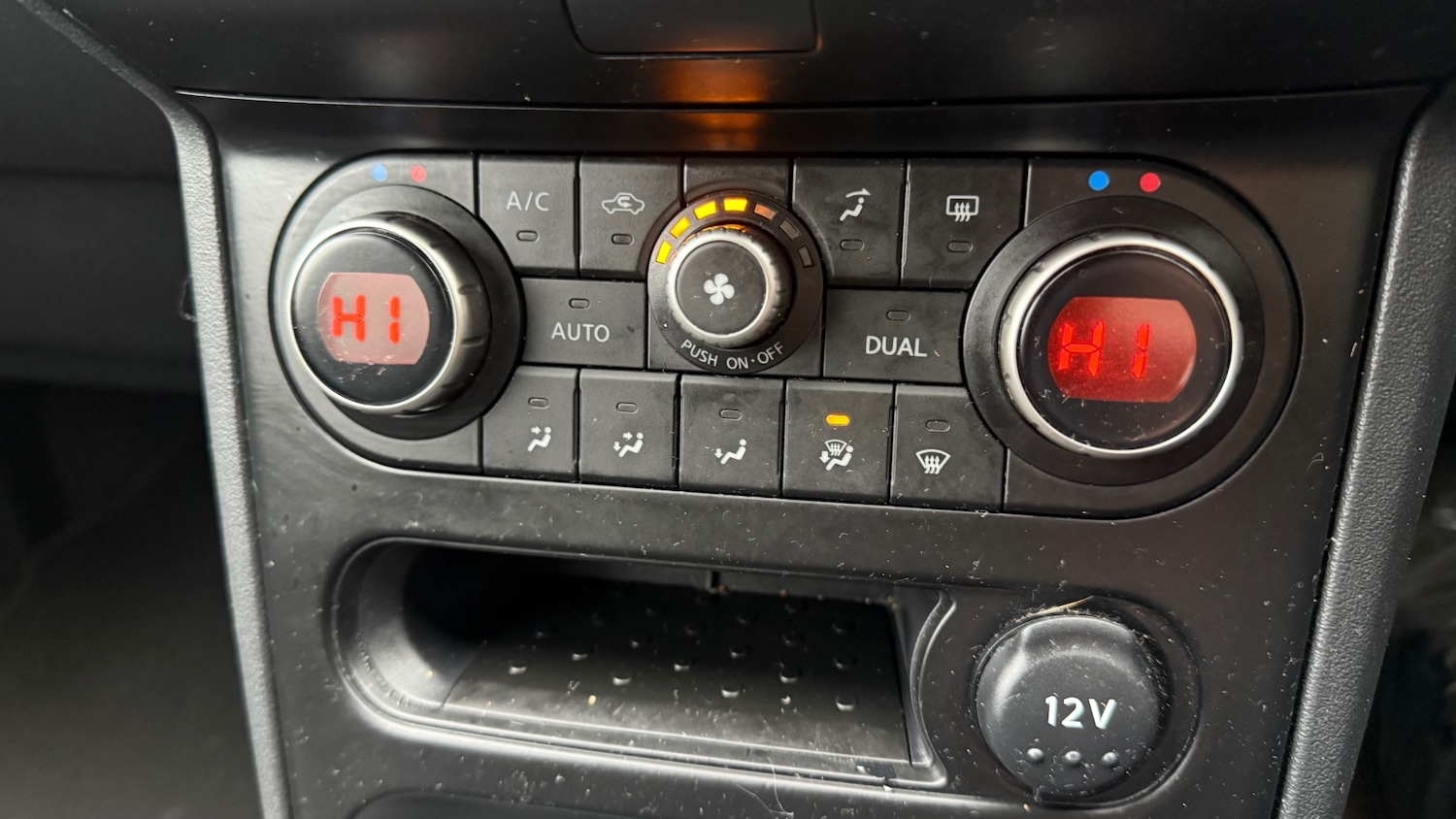 Used Nissan Qashqai+2 2013 for sale - 77147759: Photo 22