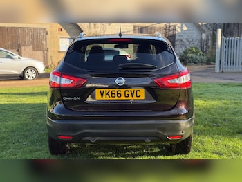 Used Nissan Qashqai 2016 for sale - 77220173: Photo