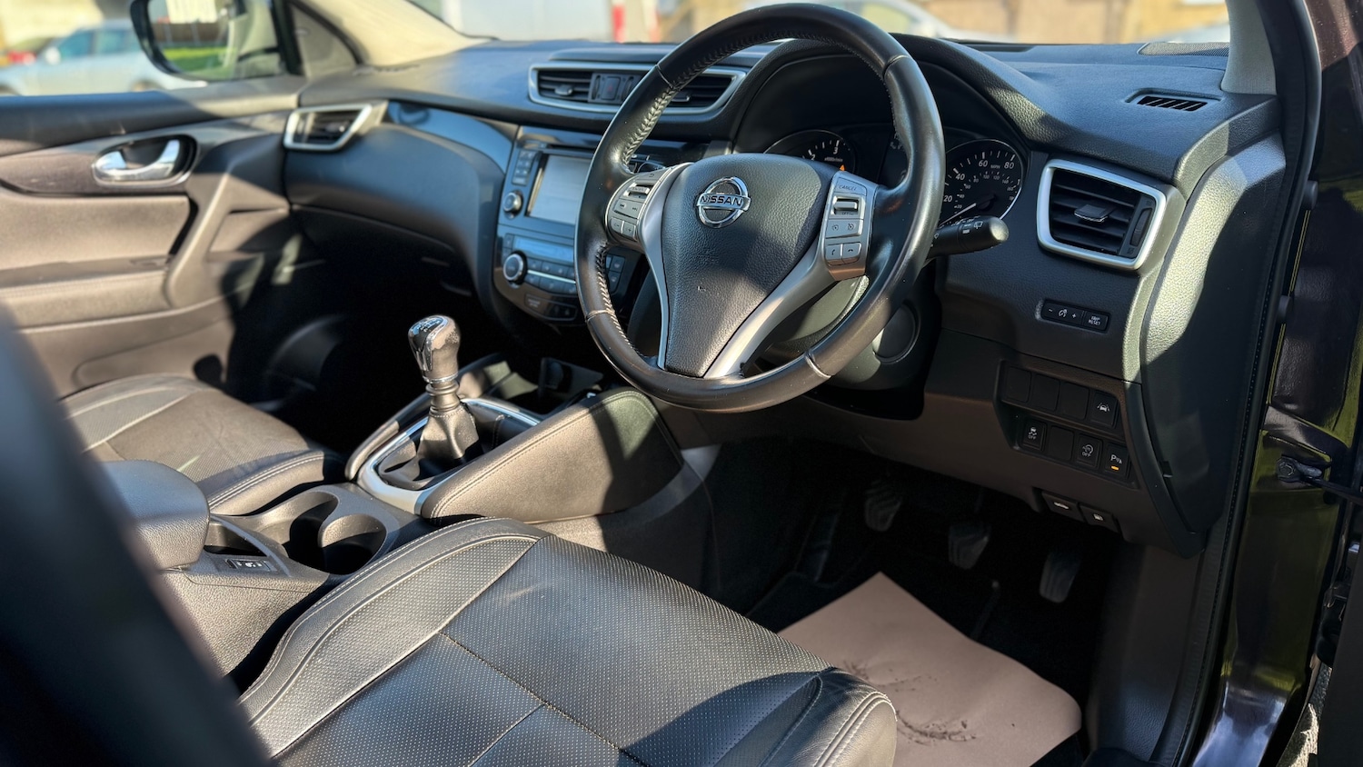 Used Nissan Qashqai 2016 for sale - 77220173: Photo 9