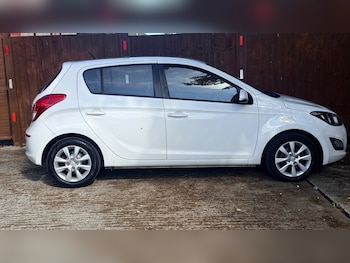 Used Hyundai i20 2014 for sale - 78931381: Photo
