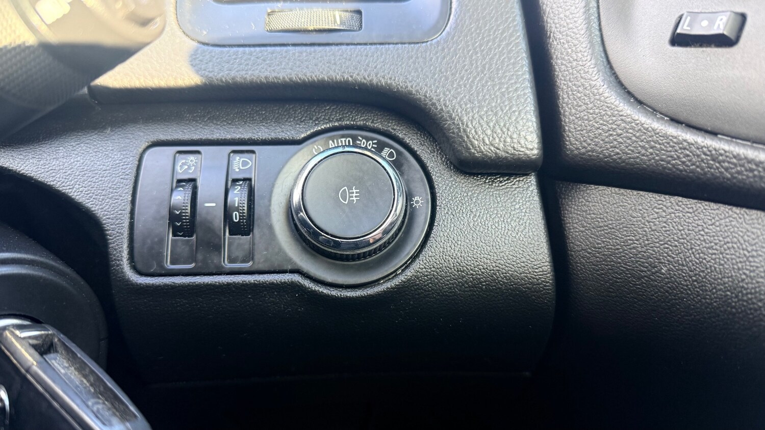 Used Vauxhall Insignia 2015 for sale - 78079199: Photo 18