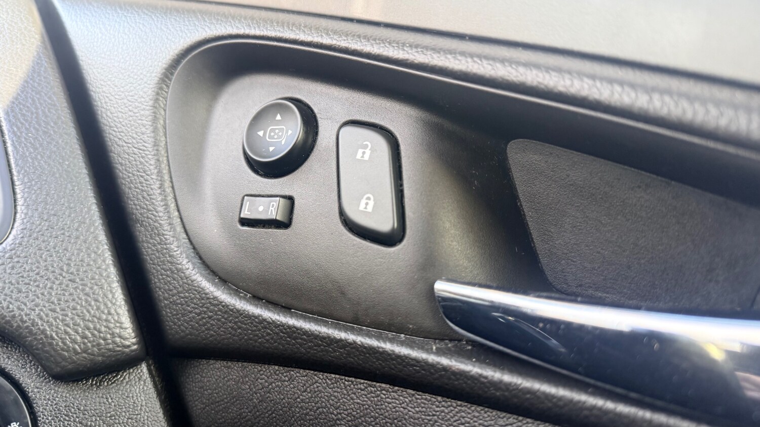 Used Vauxhall Insignia 2015 for sale - 78079199: Photo 19