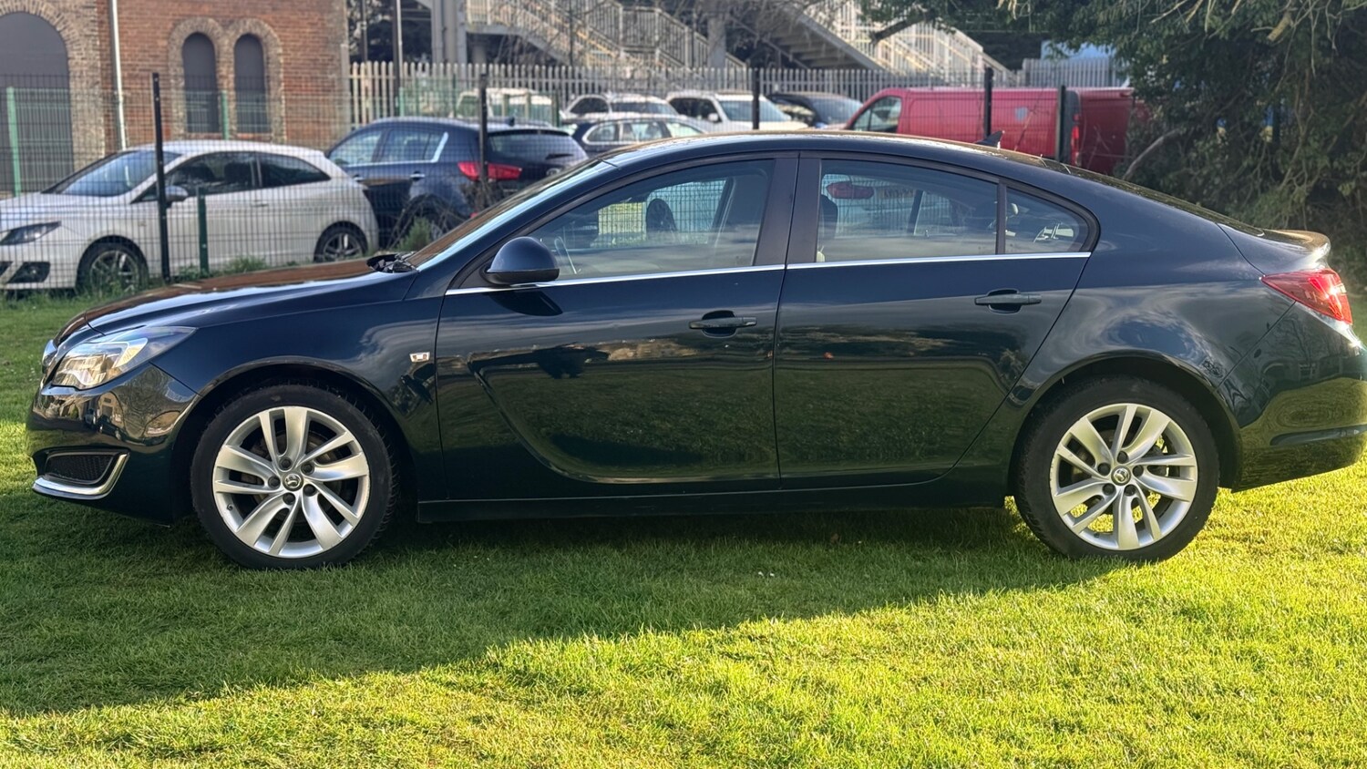 Used Vauxhall Insignia 2015 for sale - 78079199: Photo 6