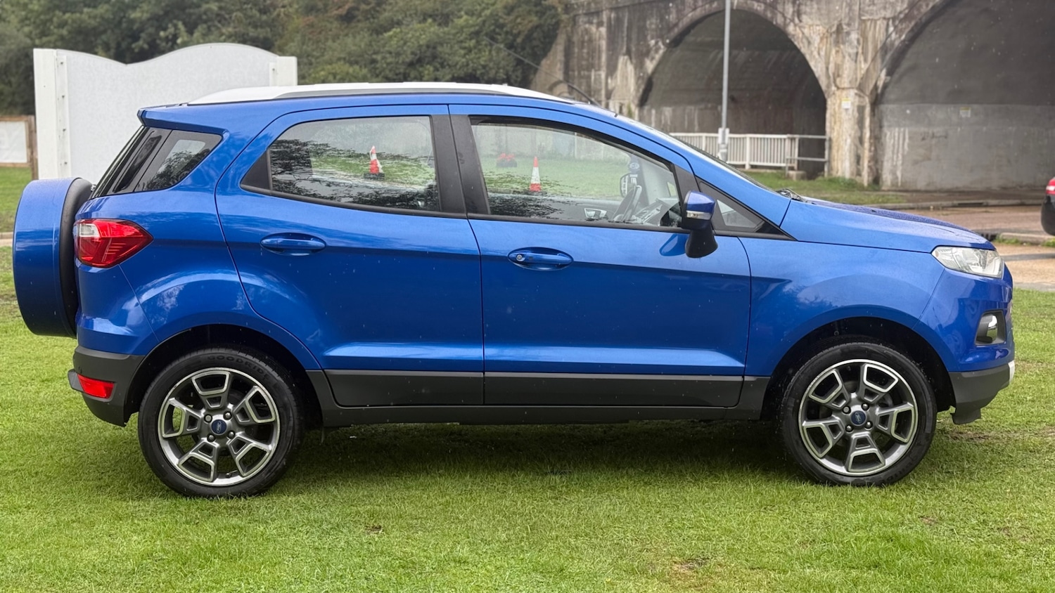 Used Ford Ecosport 2015 for sale - 76391153: Photo 2