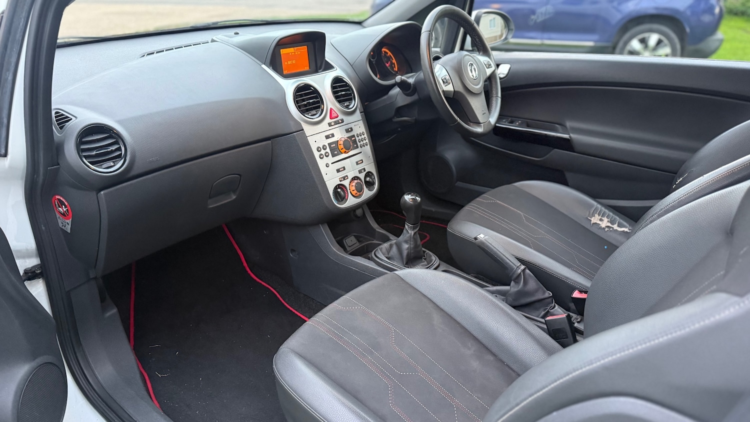 Used Vauxhall Corsa 2012 for sale - 76209560: Photo 12