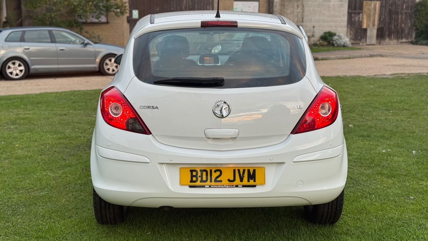 Used Vauxhall Corsa 2012 for sale - 76209560: Photo 4