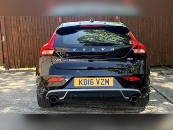 Used Volvo V40 2016 for sale - 78554817: Photo