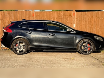 Used Volvo V40 2014 for sale - 78621271: Photo