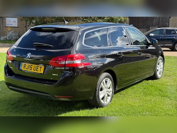Used Peugeot 308 2015 for sale - 76035693: Photo
