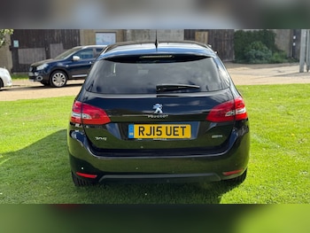 Used Peugeot 308 2015 for sale - 76035693: Photo