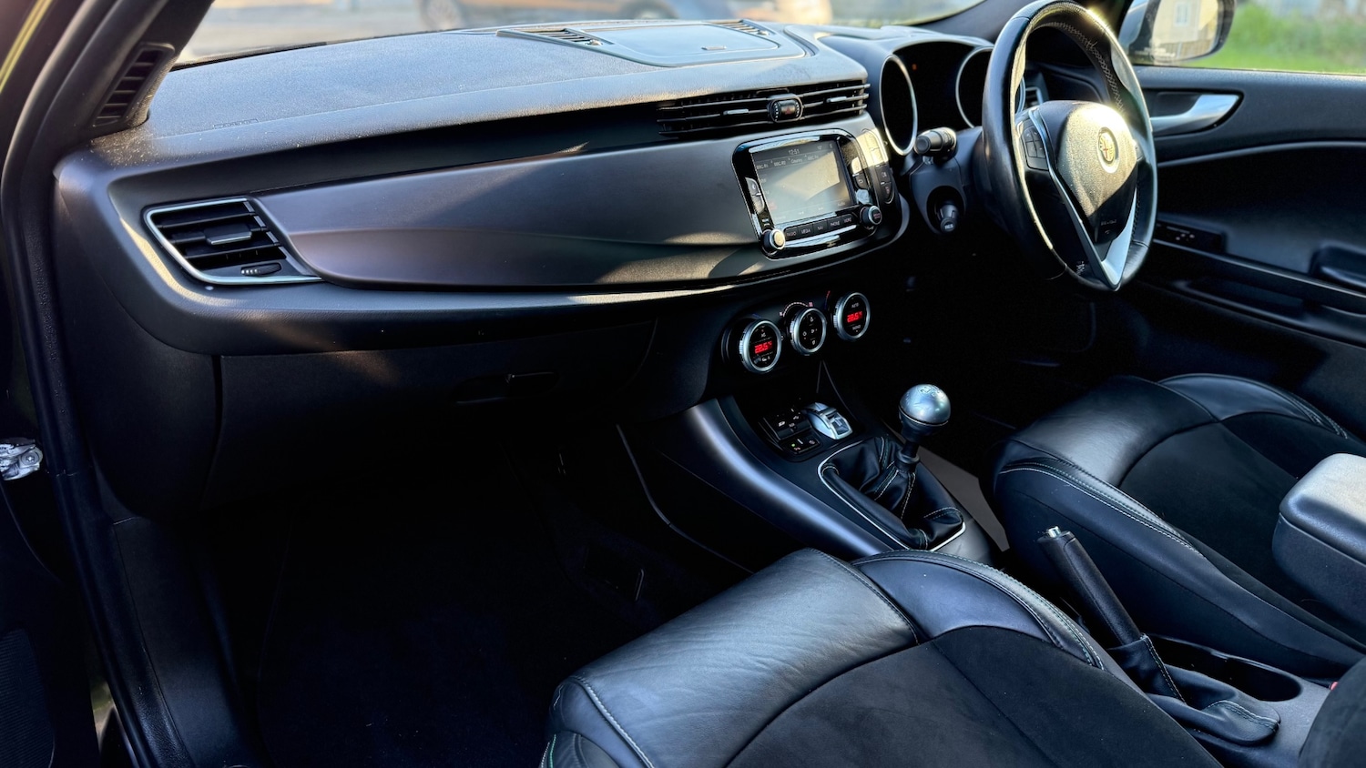 Used Alfa Romeo Giulietta 2014 for sale - 76704701: Photo 15