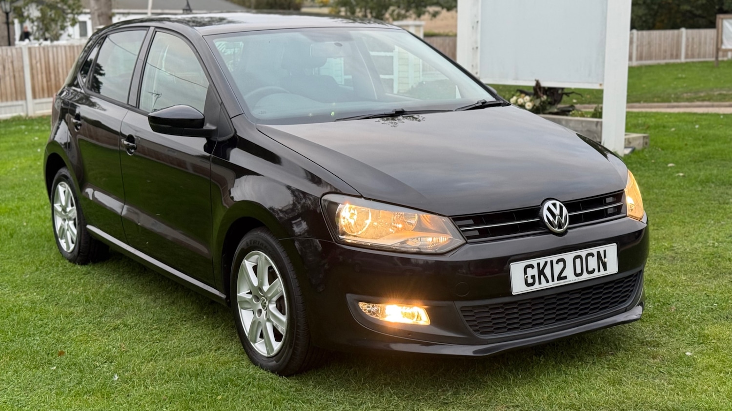 Used Volkswagen Polo 2012 for sale - 76237107: Photo 1