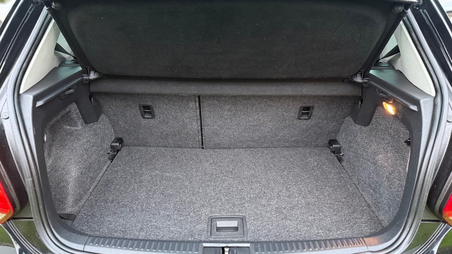 Used Volkswagen Polo 2012 for sale - 76237107: Photo 12