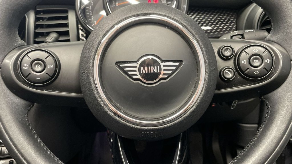 Used MINI Convertible 2018 for sale - 77152881: Photo 21