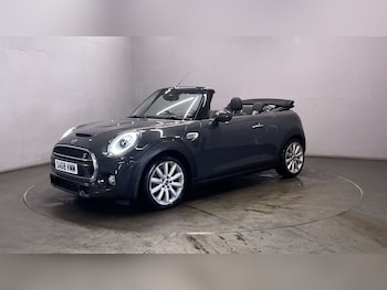 Used MINI Convertible 2018 for sale - 77152881: Photo