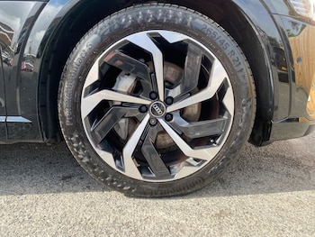 Used Audi e-tron 2021 for sale - 75264557: Photo
