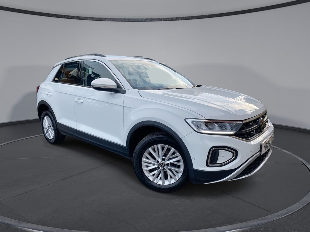 Used Volkswagen T-Roc 2023 for sale - 76867211: Photo 1