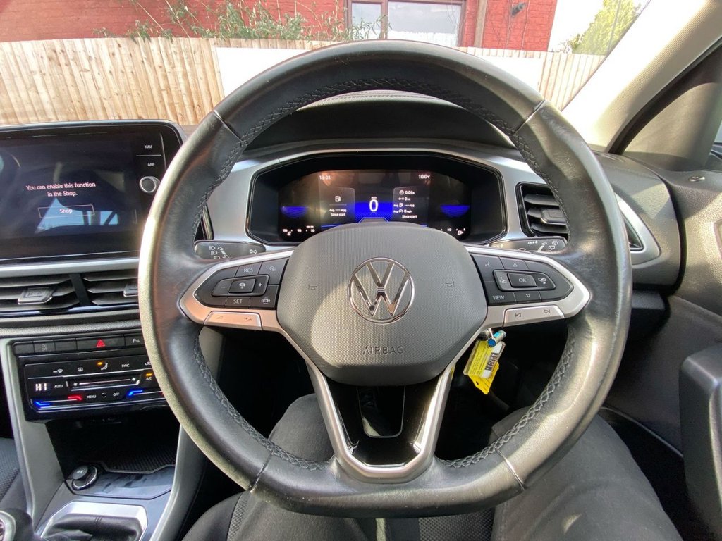 Used Volkswagen T-Roc 2023 for sale - 76867211: Photo 14