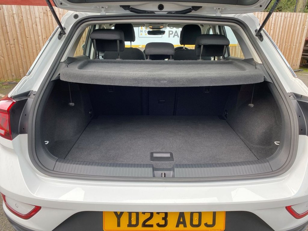 Used Volkswagen T-Roc 2023 for sale - 76867211: Photo 5