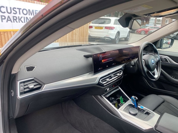 Used BMW i4 2022 for sale - 75698311: Photo 10