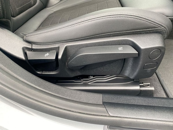 Used BMW i4 2022 for sale - 75698311: Photo 22