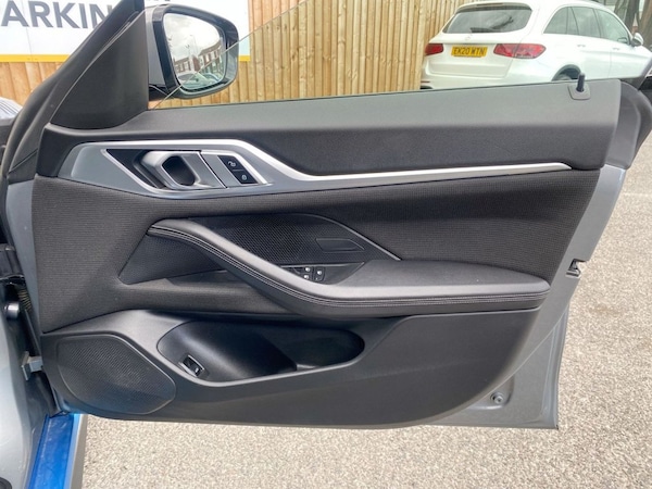 Used BMW i4 2022 for sale - 75698311: Photo 23