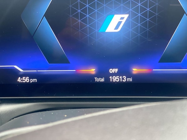 Used BMW i4 2022 for sale - 75698311: Photo 24