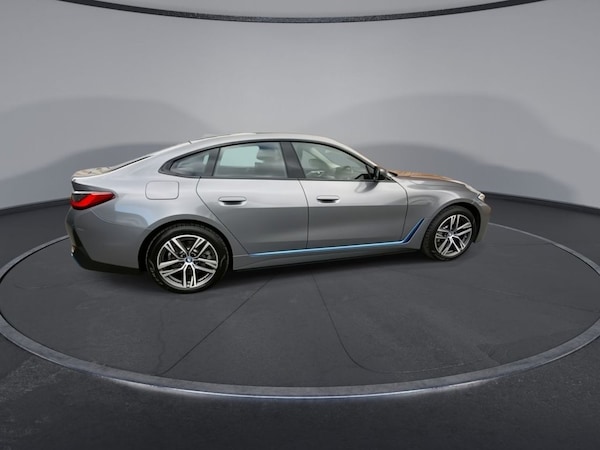 Used BMW i4 2022 for sale - 75698311: Photo 25