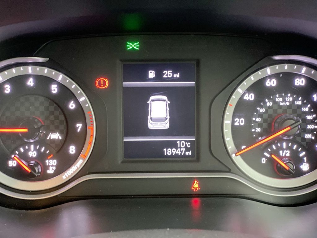 Used Hyundai i10 2022 for sale - 77327768: Photo 19