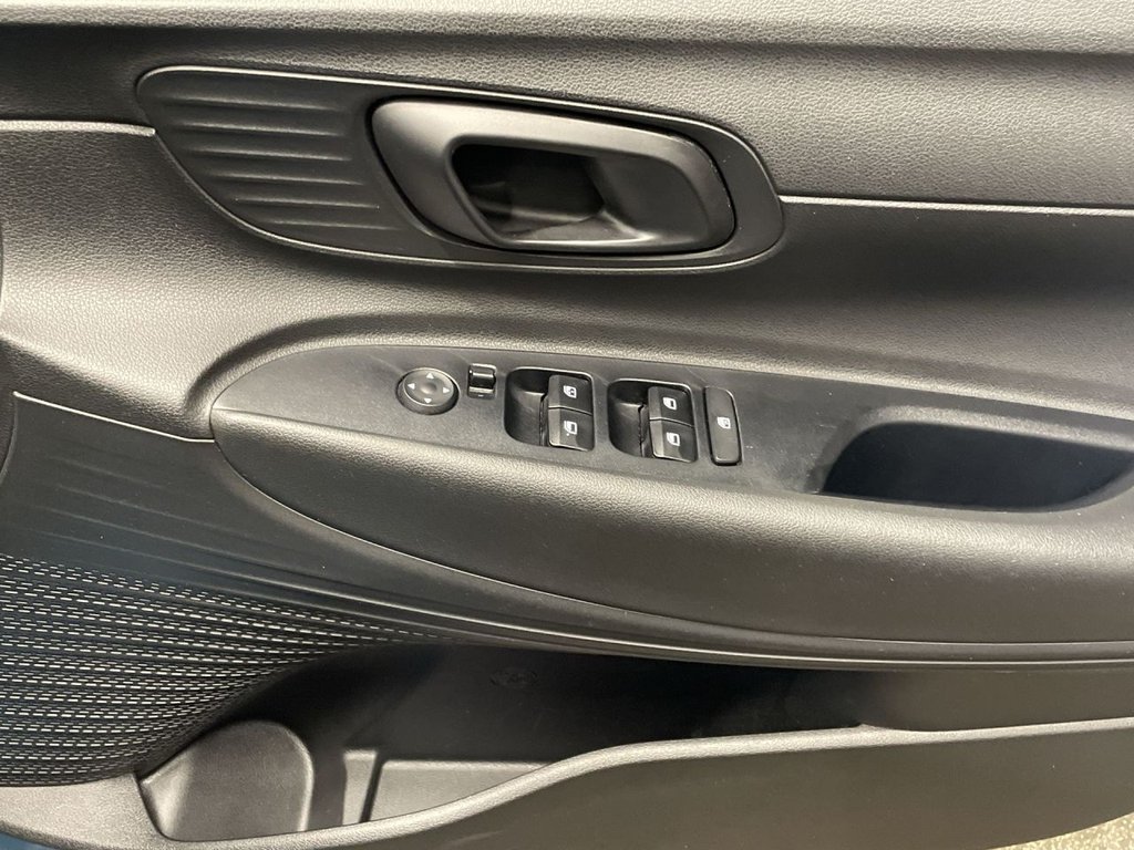 Used Hyundai i20 2023 for sale - 76783687: Photo 23